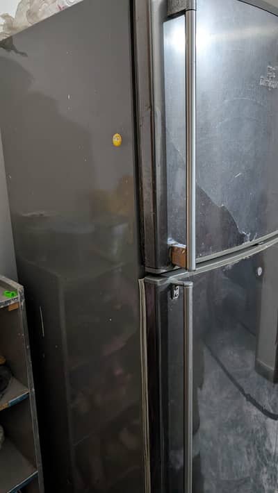 Full Size Fridge Dawlance, Original Compressor, Chill Icing, NO RUST