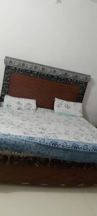 Elegant Wooden Bed Set with Side Tables & Dressing Mirror