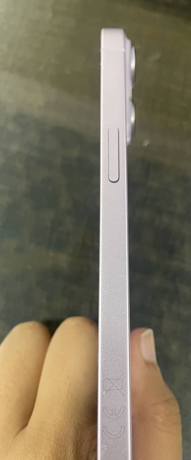 iPhone 14 3
