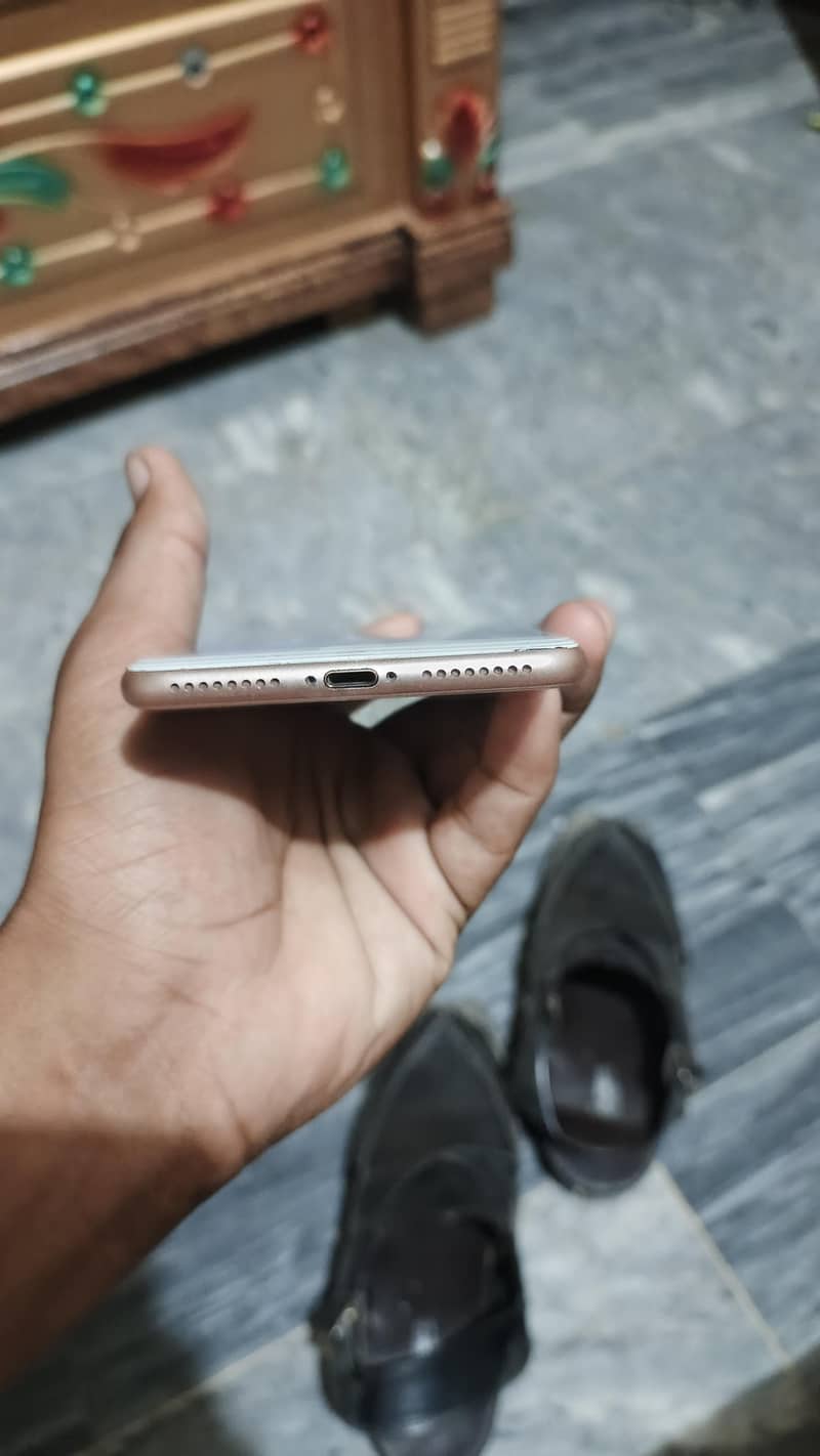 iphone 8 Plus 4