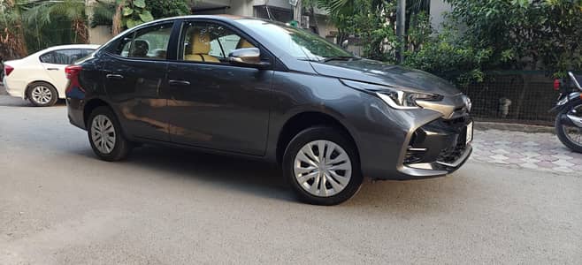 Toyota Yaris GLI 1.3 MT