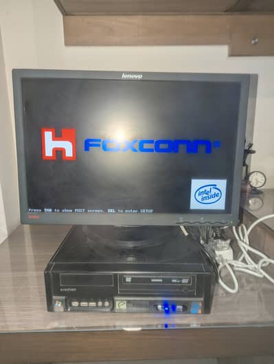 Lenovo ThinkVision 22” Widescreen Monitor (L2240p) - Great for office