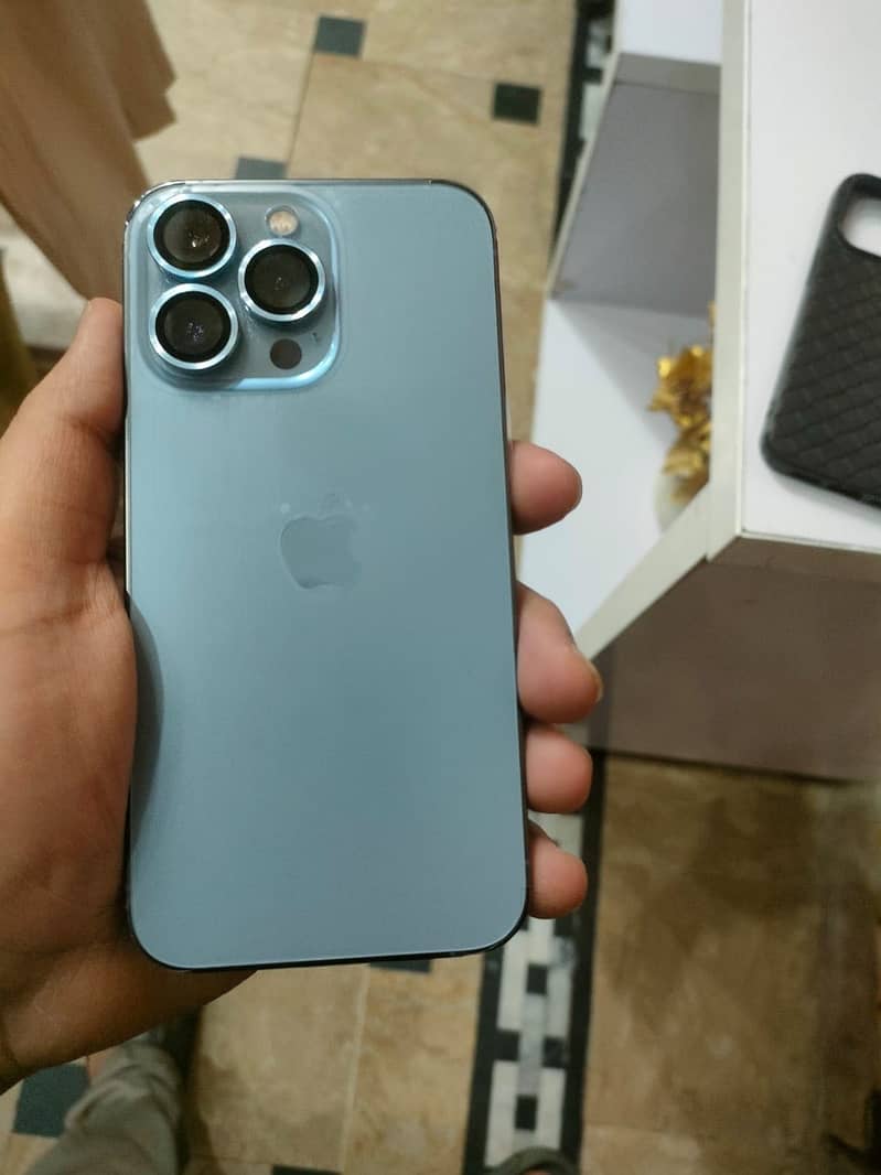 iPhone 13 pro 0