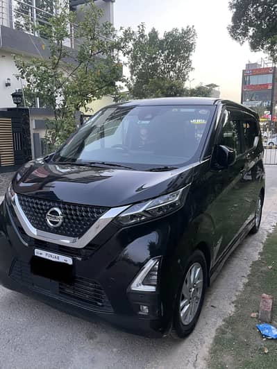 Nissan Dayz Highway Star Hybrid