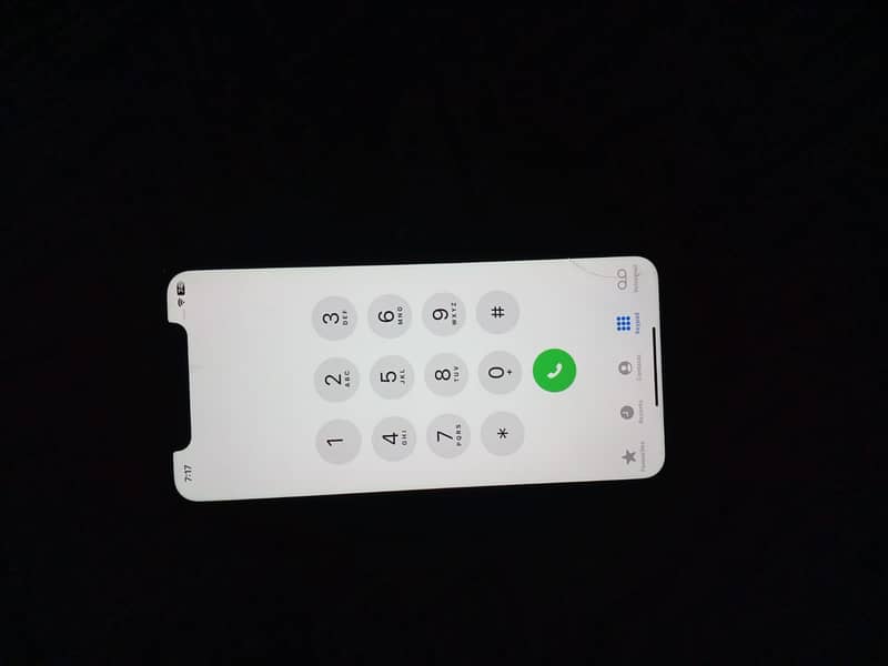 iPhone XR 6