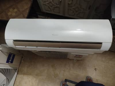 Gree fith 1.5 ton WiFi d,c inverter