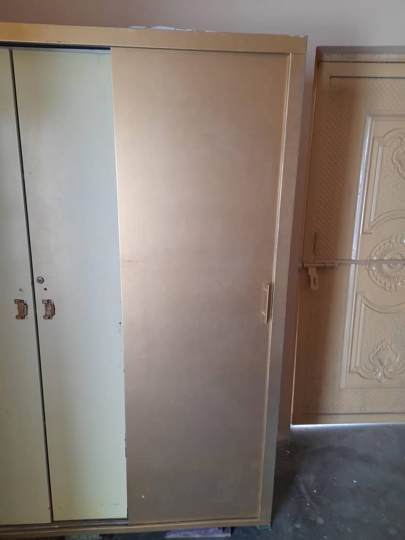 Almari deco 1