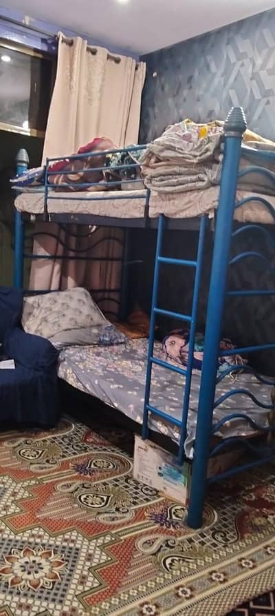 iron bed
