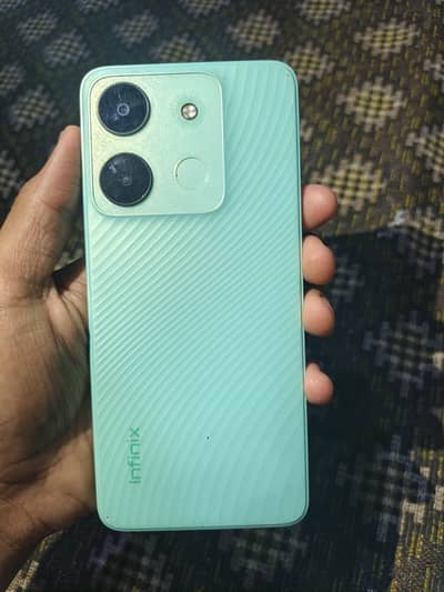 Infinite Smart 7 Box ka saat
