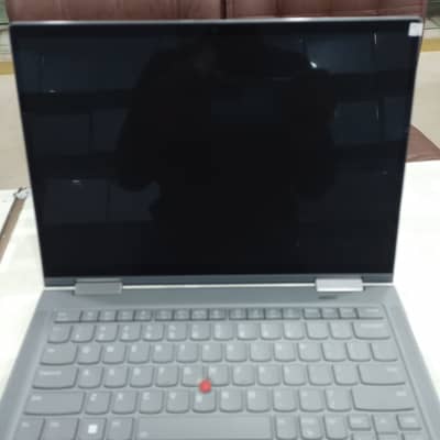 ThinkPad X1 Yoga Gen 6 — 2-in-1 Touchscreen Laptop | Core i7 | 16/256G