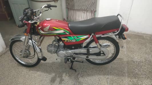 bike bilkul saf he is nbr p call krna, 0, 3, 1, 3,8,7,0,5,2,1,2