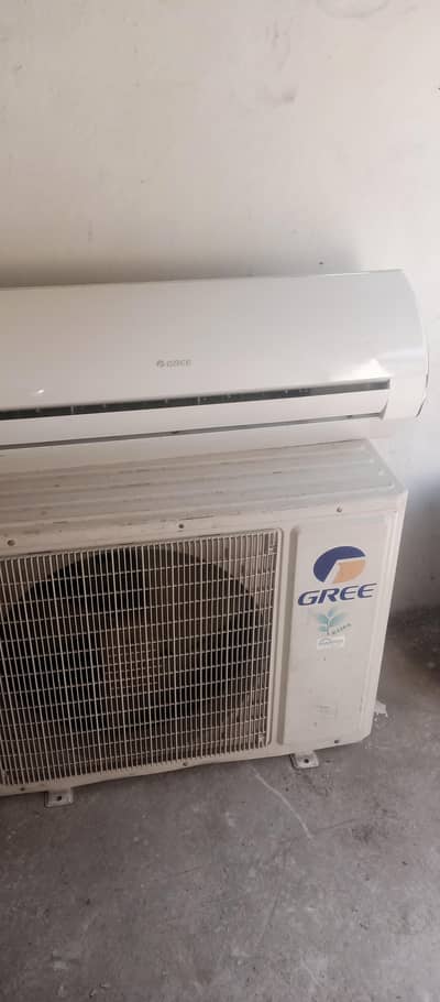 GREE fary 1.5 TON DC INVTR HEET AND COOL Totall JANION