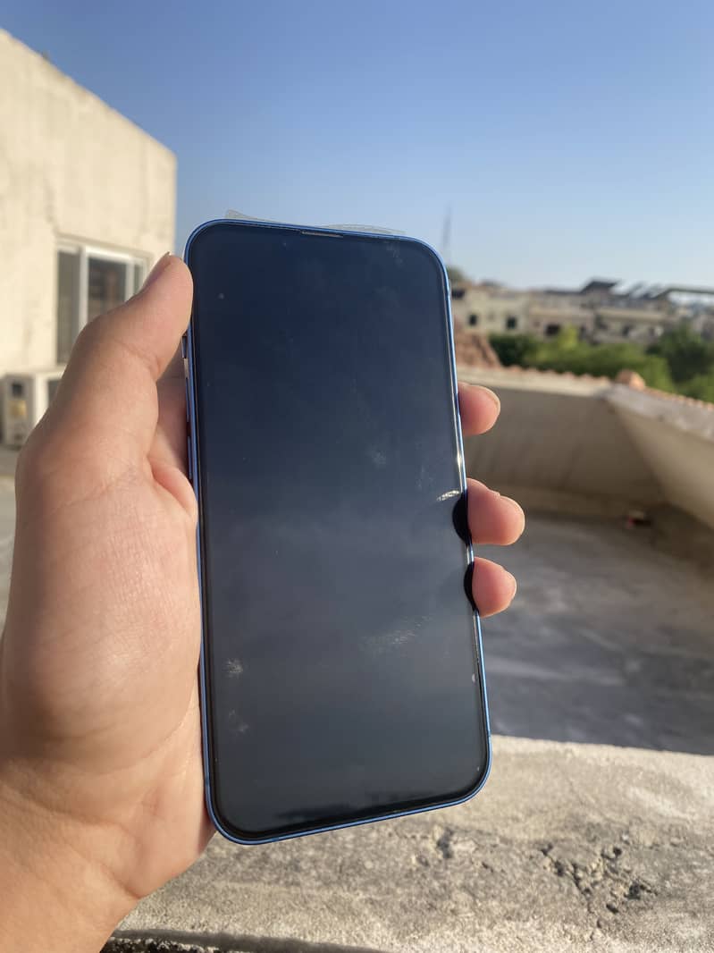iPhone 13 5