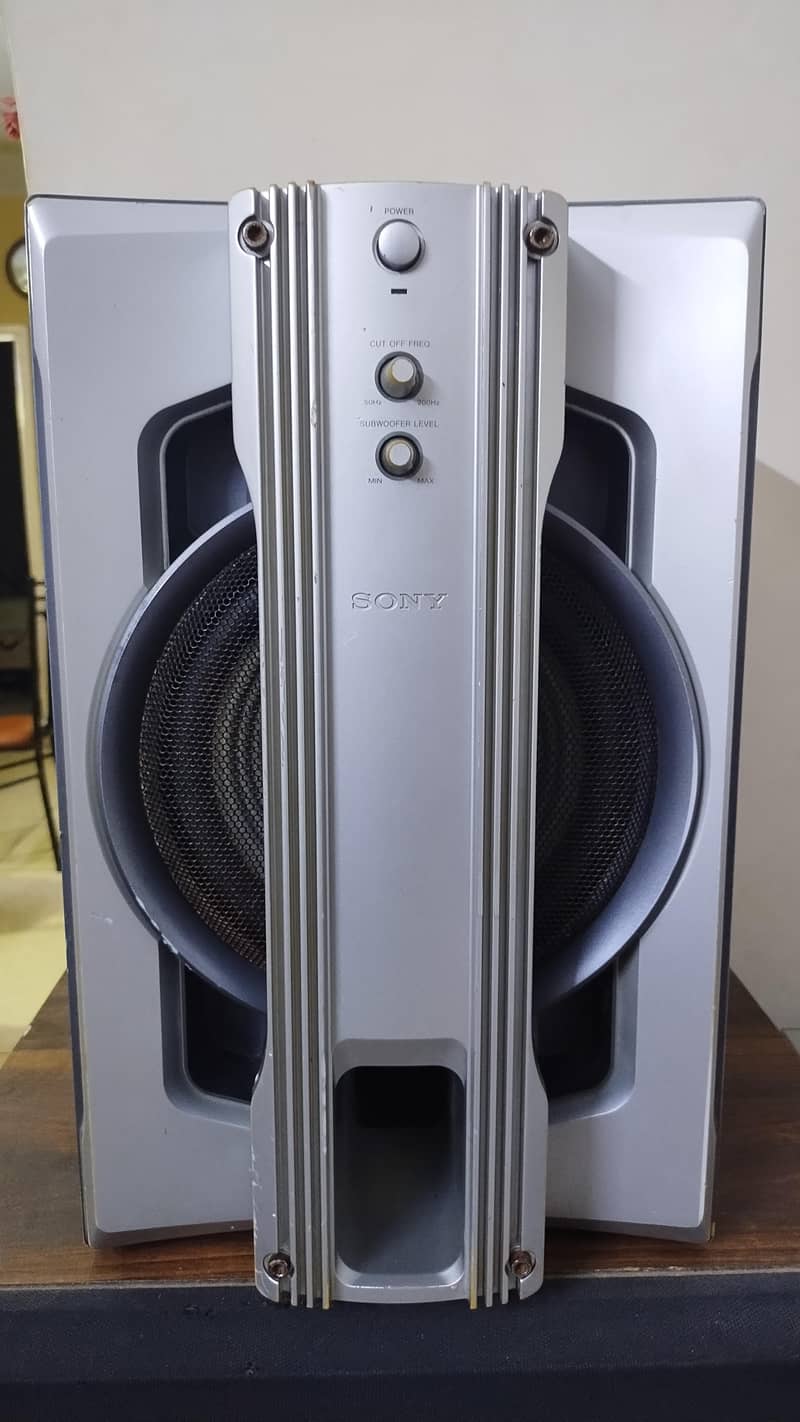 Sony active woofer 1
