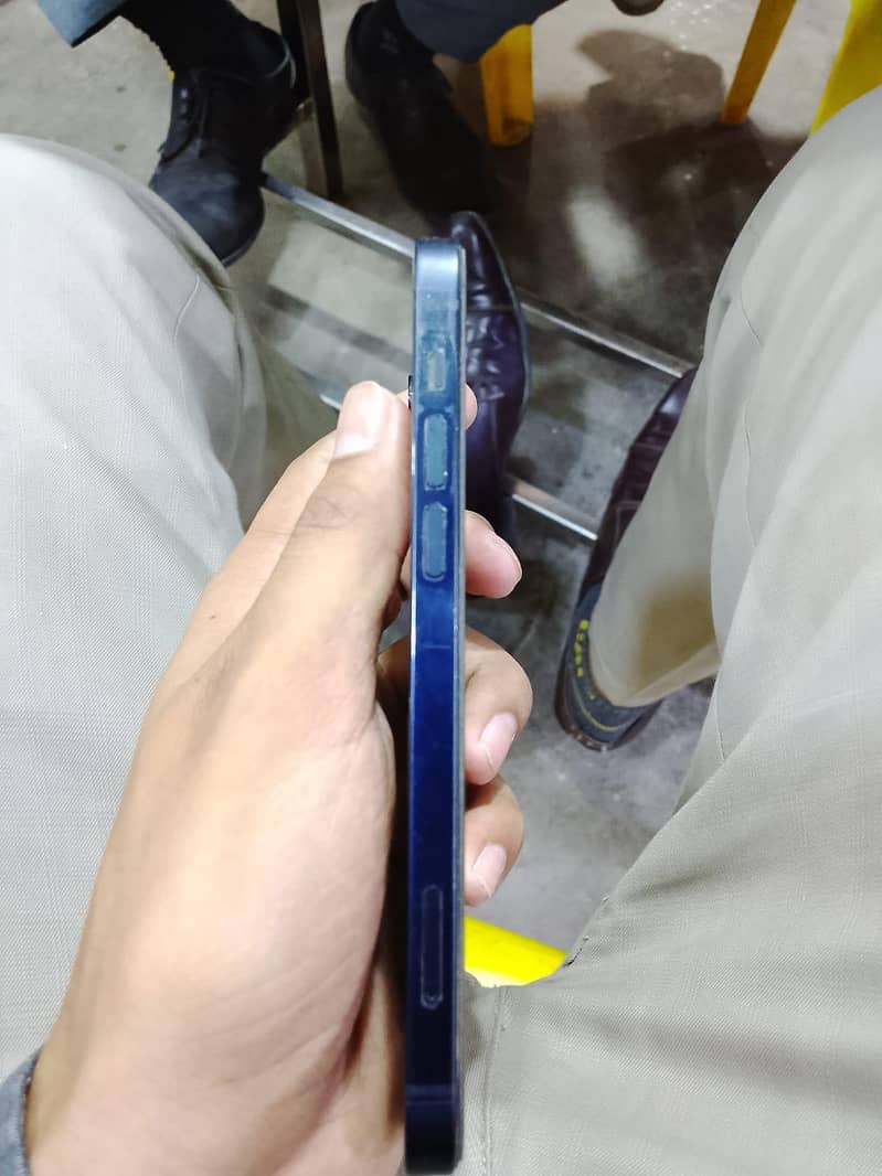 iphone 12 jv 4