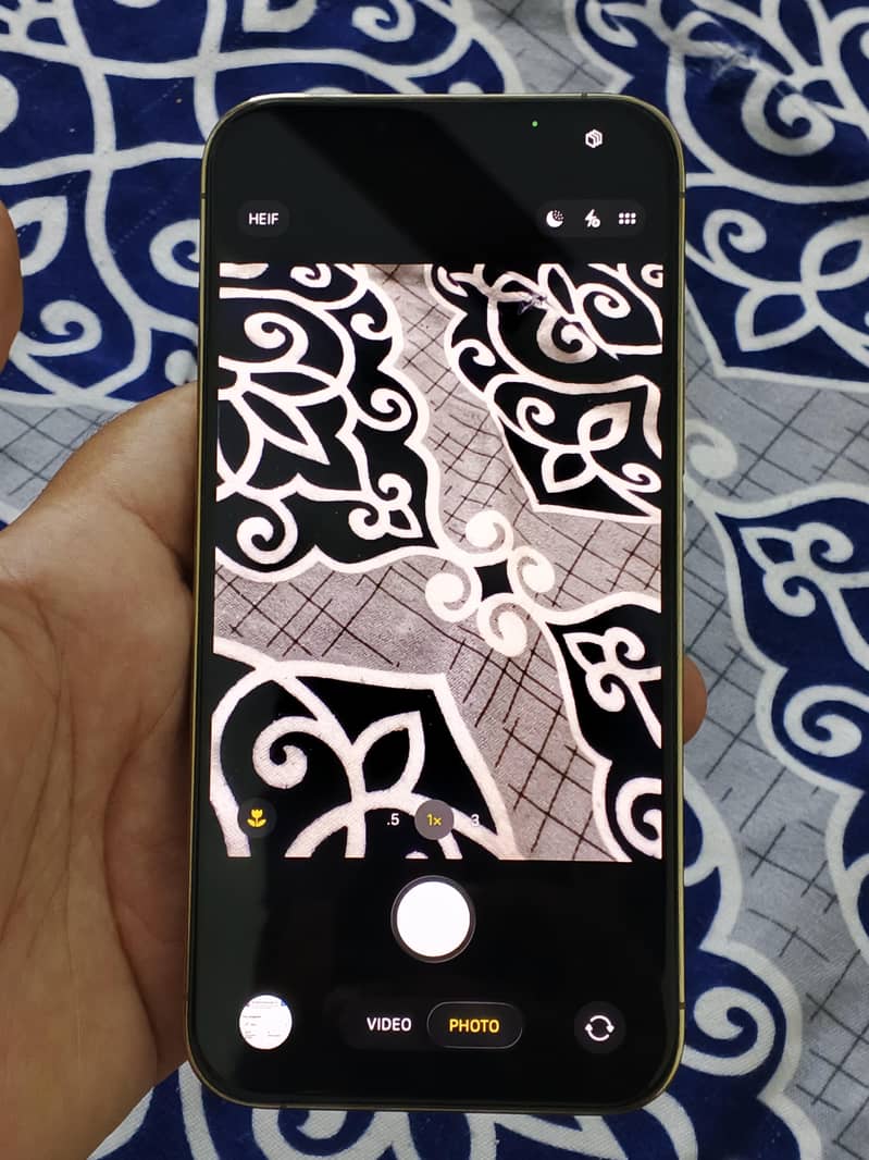 Iphone 13 pro max mint condition 1