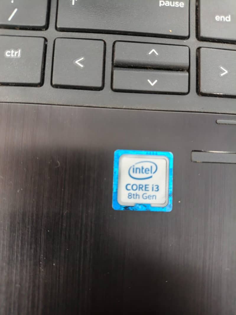 LAPTOP 6