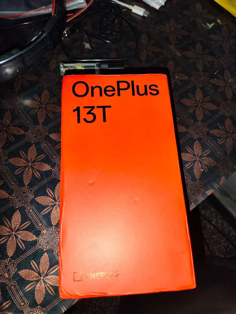 OnePlus 13T 4