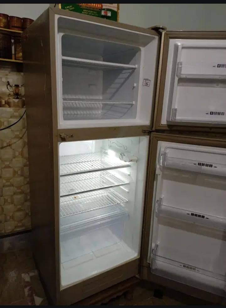fridge 0