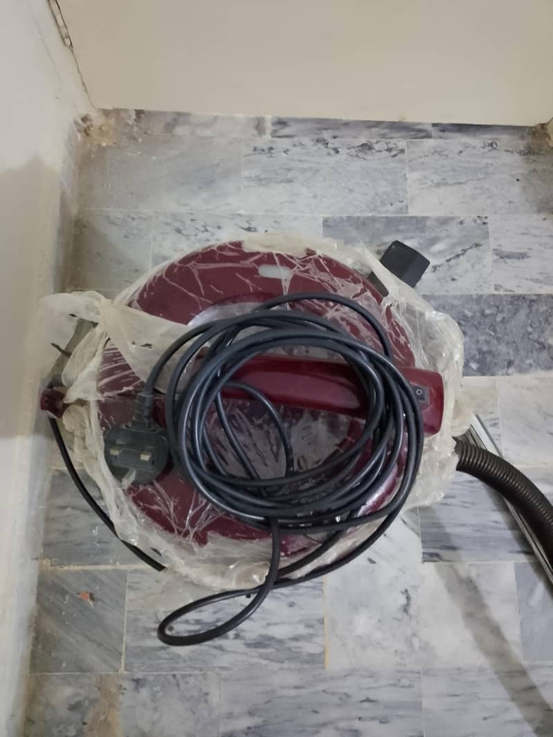 vacuum cleaner 3