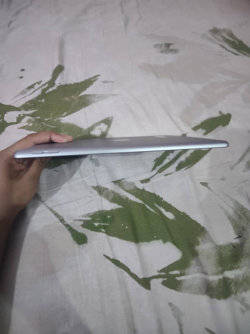 IPAD 6TH Gen 6