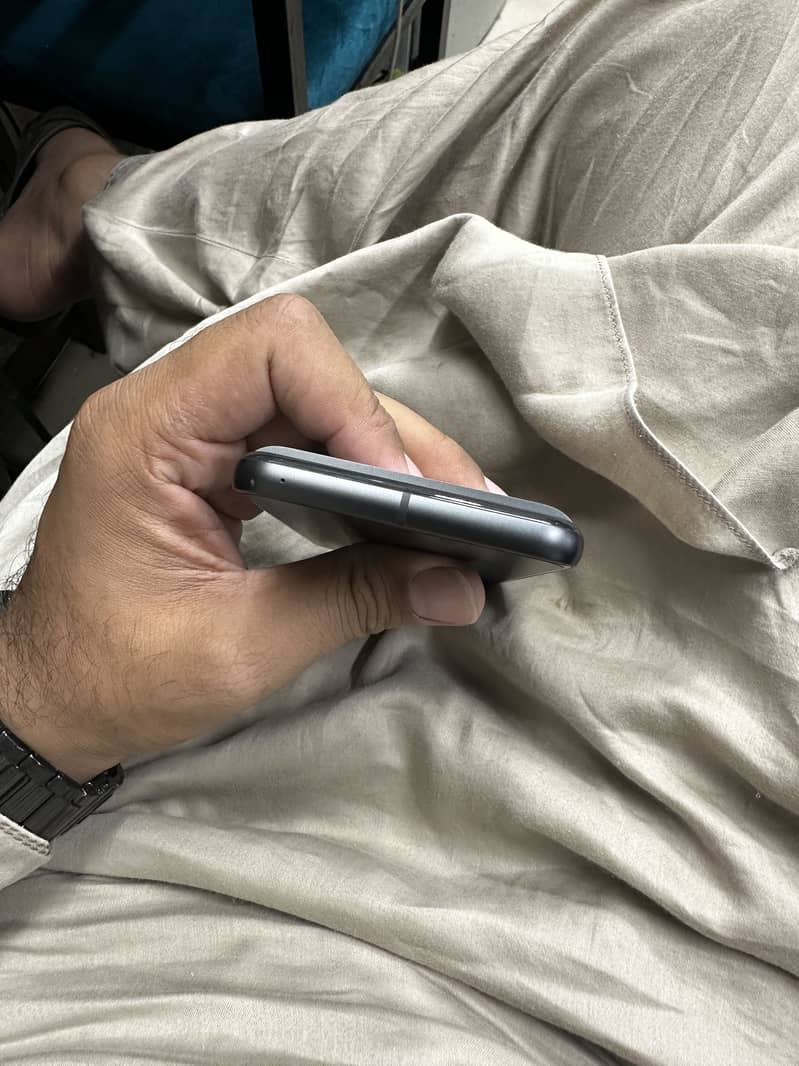 Google Pixel 8 3