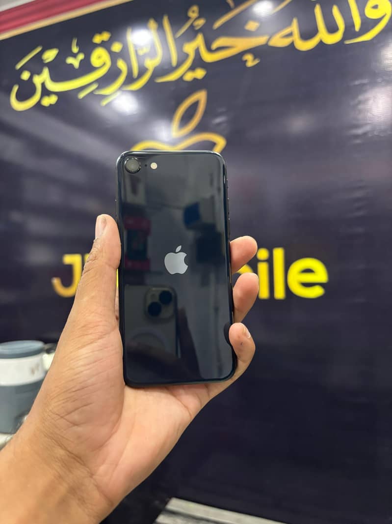 iphone SE 3rd generation 0