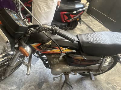 Honda 125 for sale All ok Biometric on spot