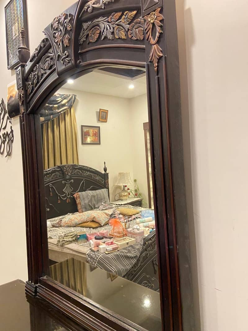 Dressing table 1
