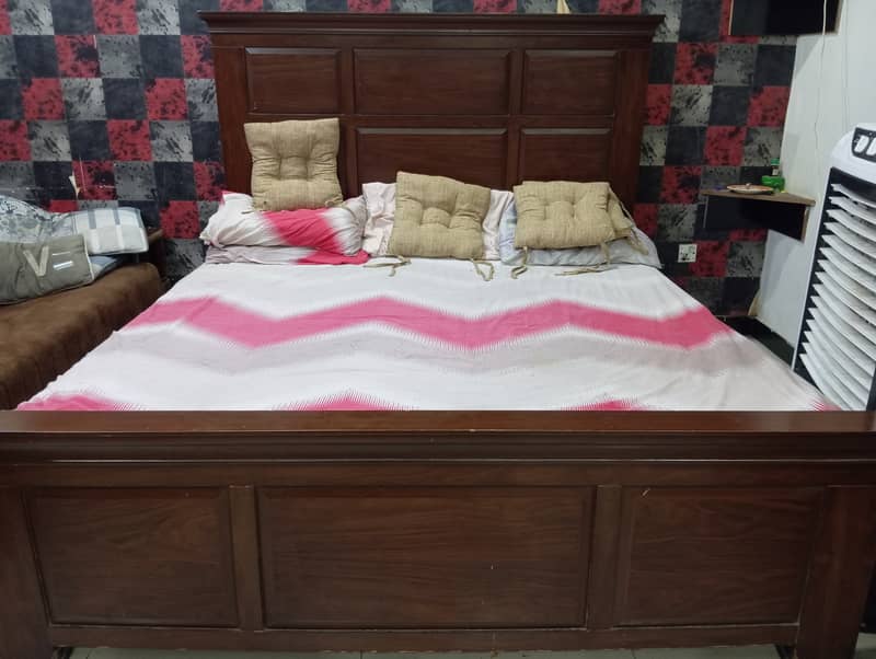 King Size Bed 0
