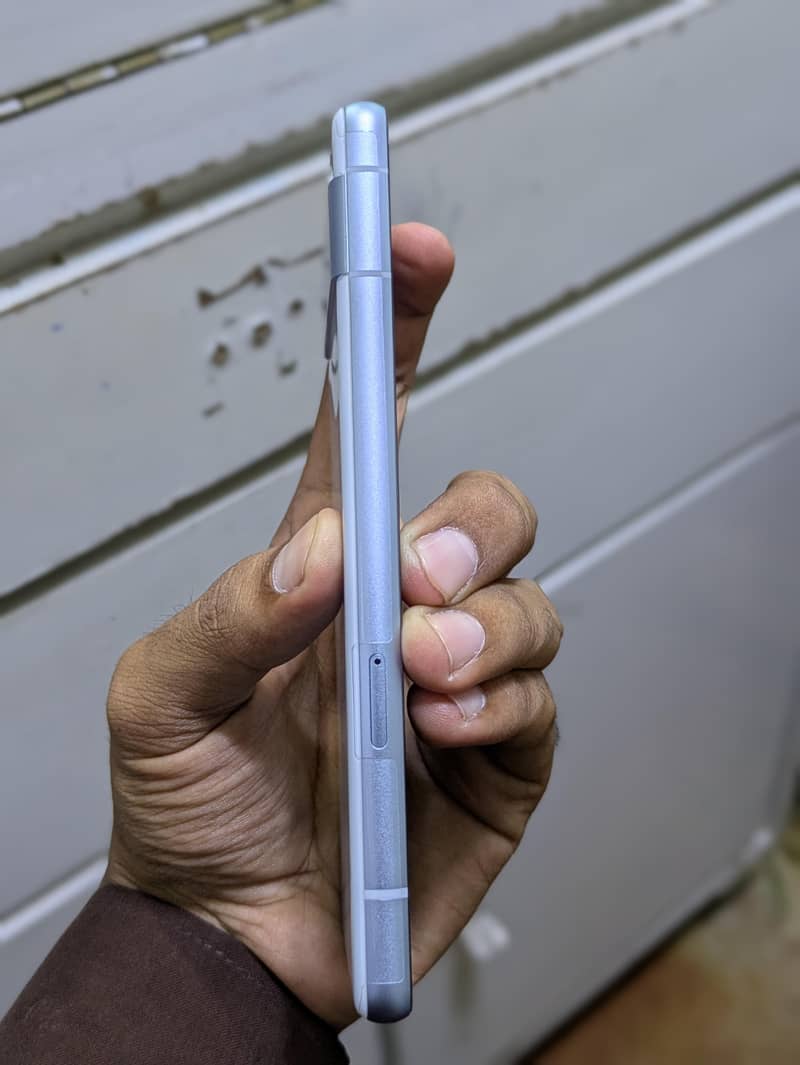 Google Pixel 7A 4