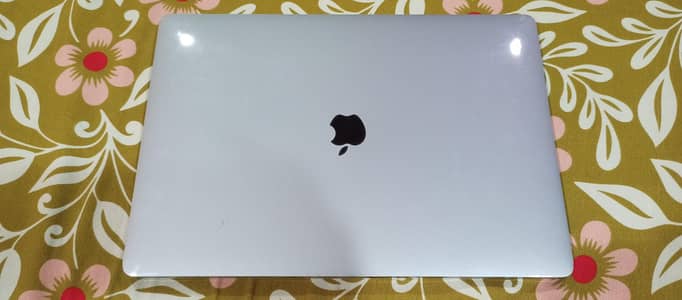Apple MacBook Pro 16-inch 2019 – 1TB SSD – Excellent Condition