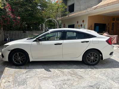 Honda civic Oriel 1.8 i-VTEC CVT