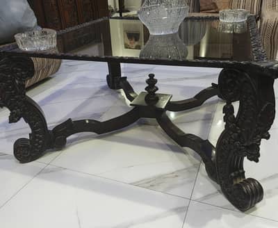 Beautiful coffee / drawing room table for sale
