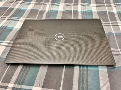 Dell Latitude 7400