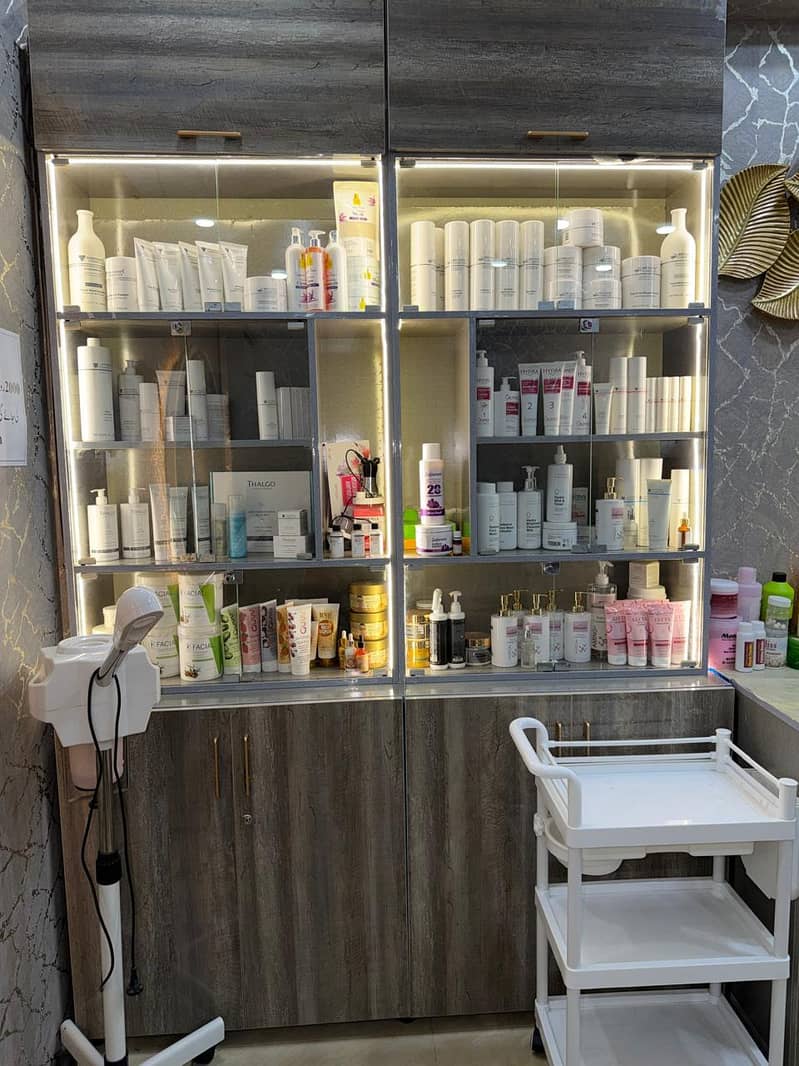 salon 6