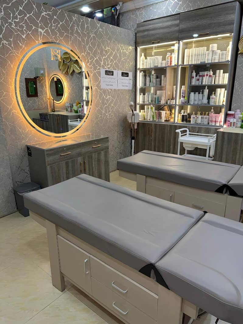 salon 7