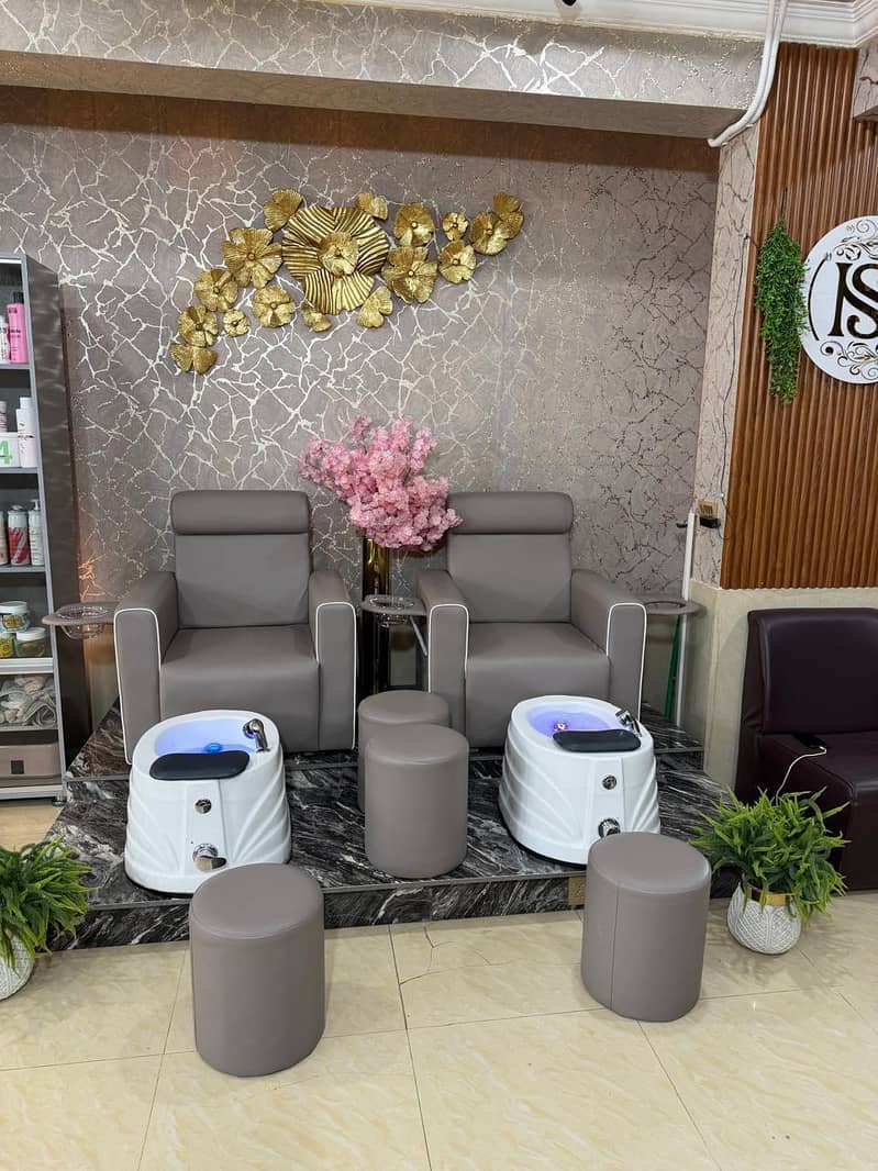 salon 13