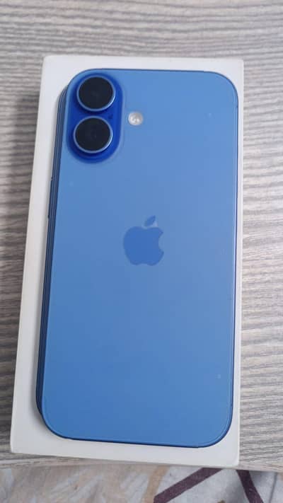 iPhone 16 128 GB with Box