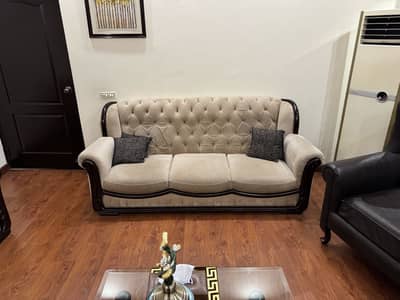 6-Seater Luxury Sofa Set (3+2+1) - Tufted Velvet with Solid Wood Trim