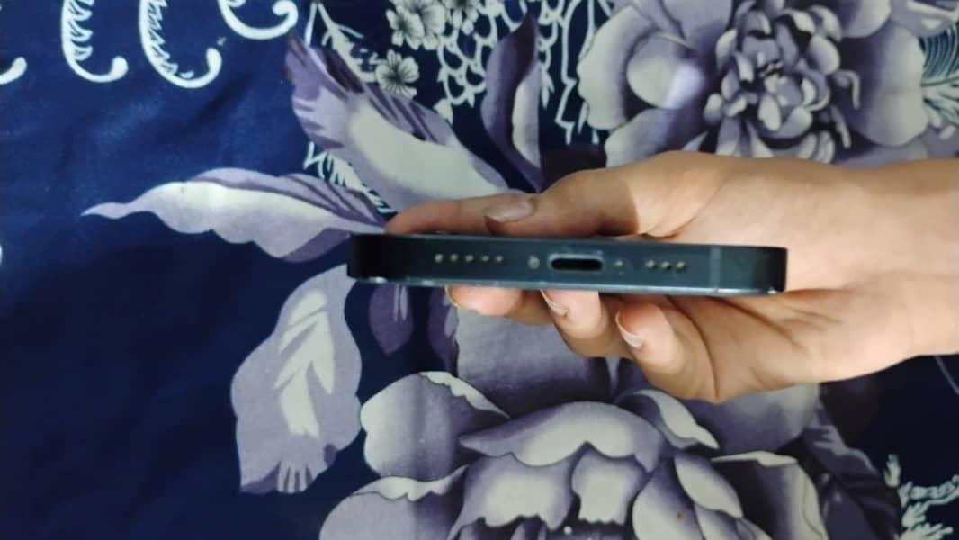 iphone 12 3