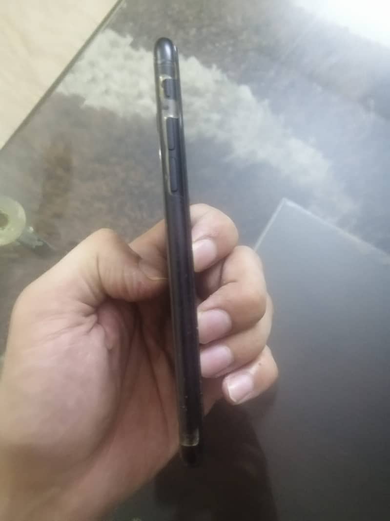 Apple iPhone SE 7