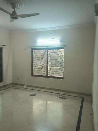 3 Bedroom 10 Marla Upper Portion For Rent Demand 80000