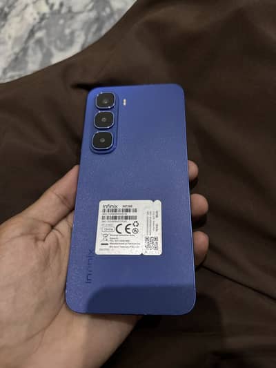 Infinix hot60i 6+4/128