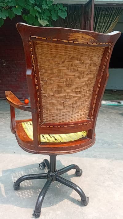 Rotating Comfortable Office Chair