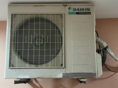 Daikin AC 2 Ton