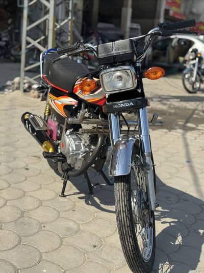 Honda 125 condition 10/10 | urgent sale
