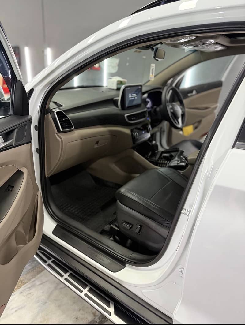 Tucson AWD 5