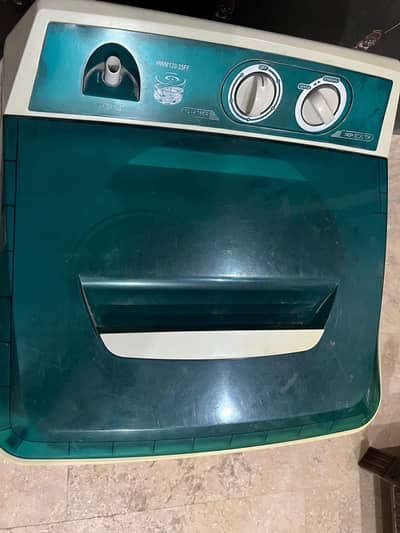Brand Haier Model no. HWM 120-35FF
