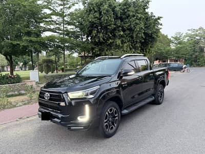 Toyota Hilux Revo V Automatic 2.8 2022